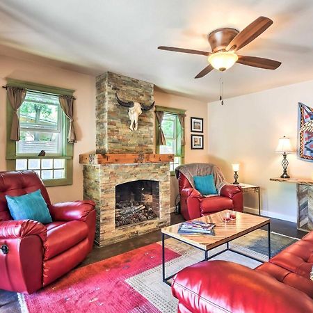 Cozy Home With Media Room Short Walk To Taos Plaza! Luaran gambar