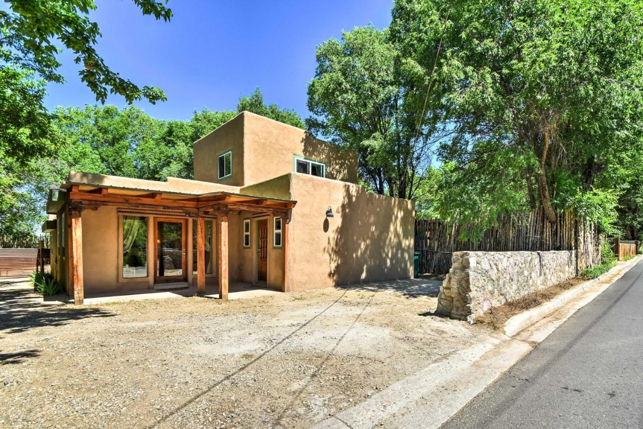Cozy Home With Media Room Short Walk To Taos Plaza! Luaran gambar