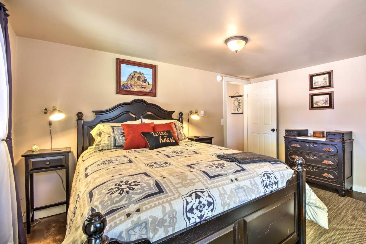 Cozy Home With Media Room Short Walk To Taos Plaza! Luaran gambar