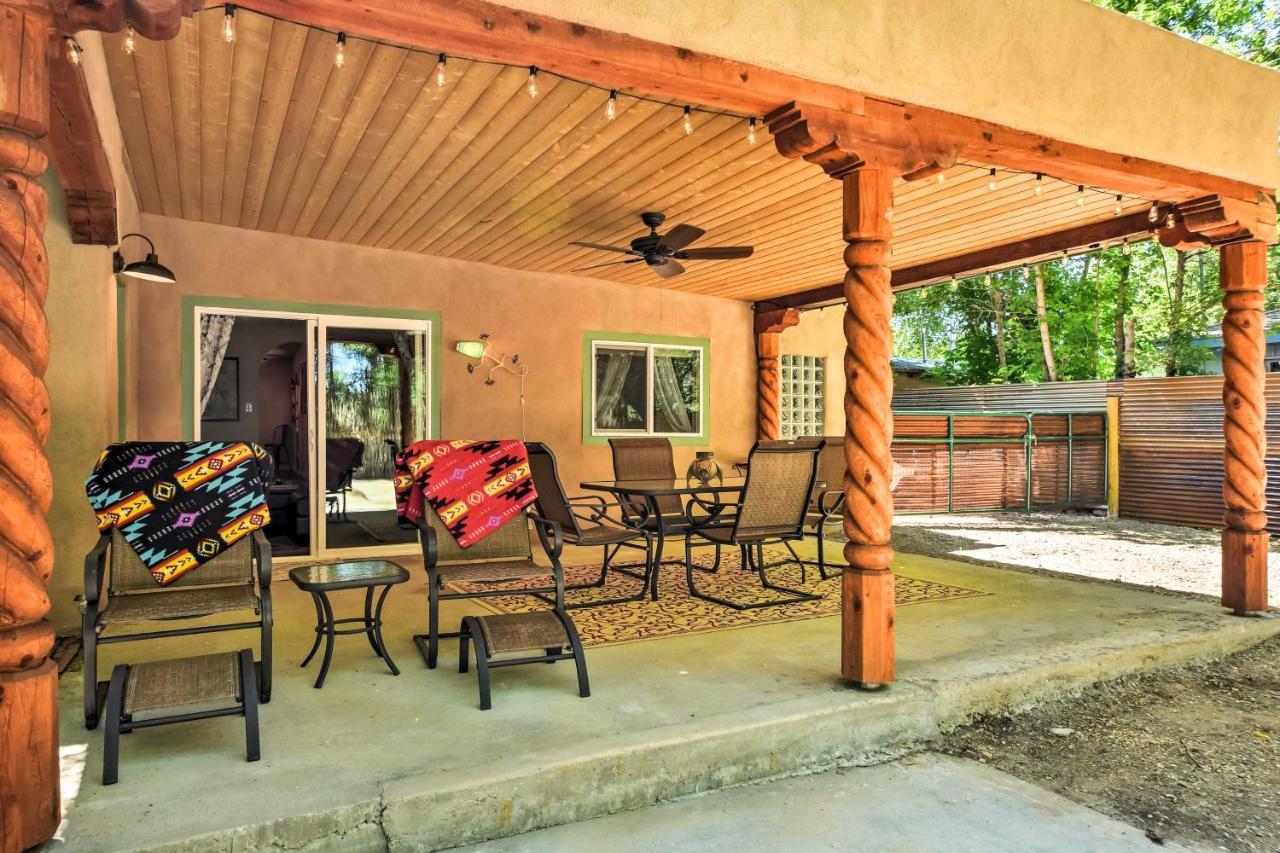 Cozy Home With Media Room Short Walk To Taos Plaza! Luaran gambar