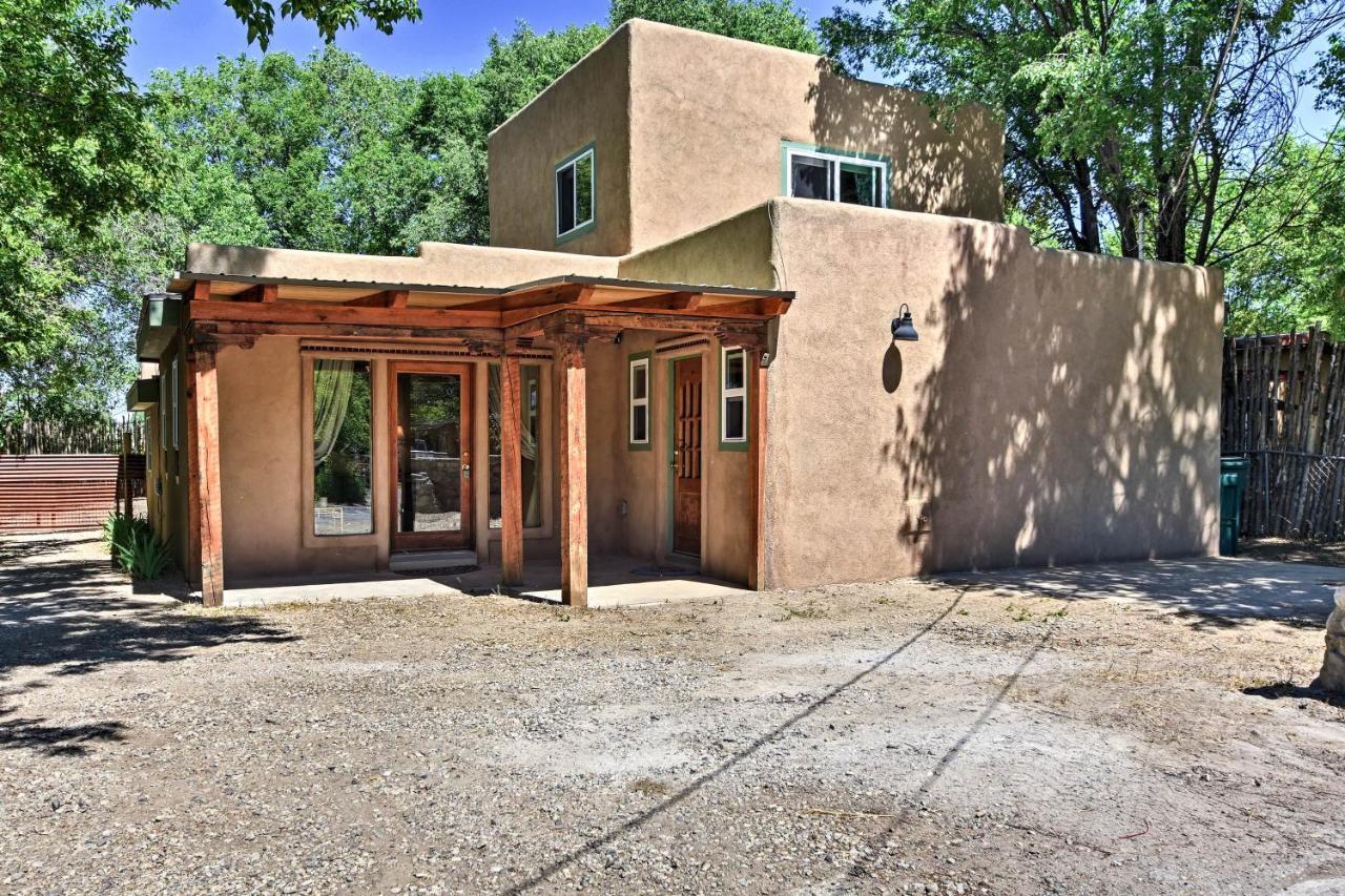 Cozy Home With Media Room Short Walk To Taos Plaza! Luaran gambar
